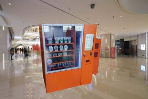 Wholesale Remote Control Elevator Pharmacy Vending Machine , Pharmaceutical Dispensing Machines from china suppliers