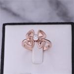Roman Love Flower Ring Fiorever 18 kt Rose Gold Ring set with a central diamond