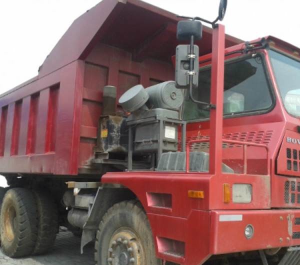 Sinotruk HOWO 6x4 tipper truck Mining Dump Truck for stone and sand overloading Capacity