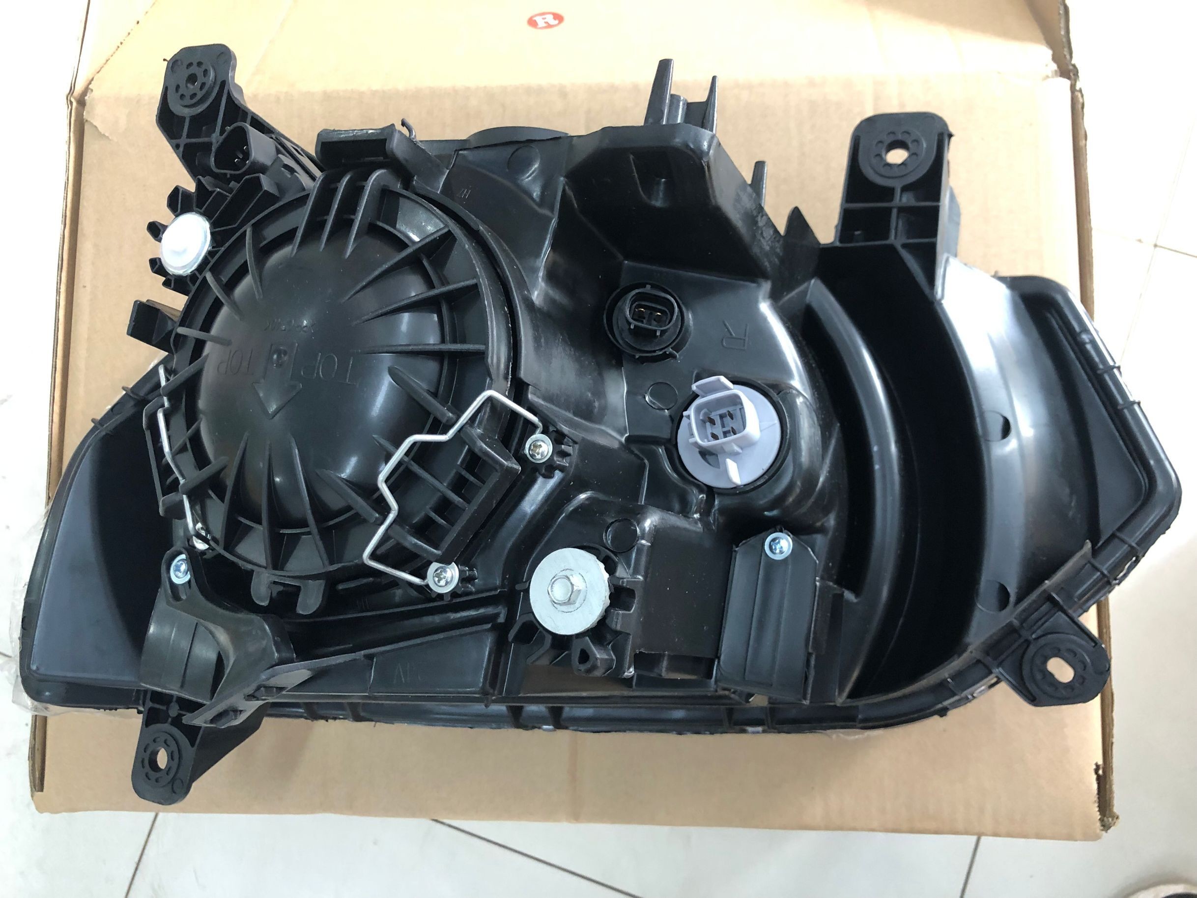 100031284 Left Head Lamp Assembly Hino Body Parts