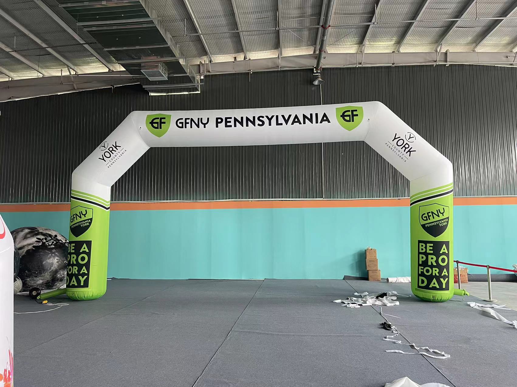 Tianyili factory wholesale price customize logo size 5m inflatable arch
