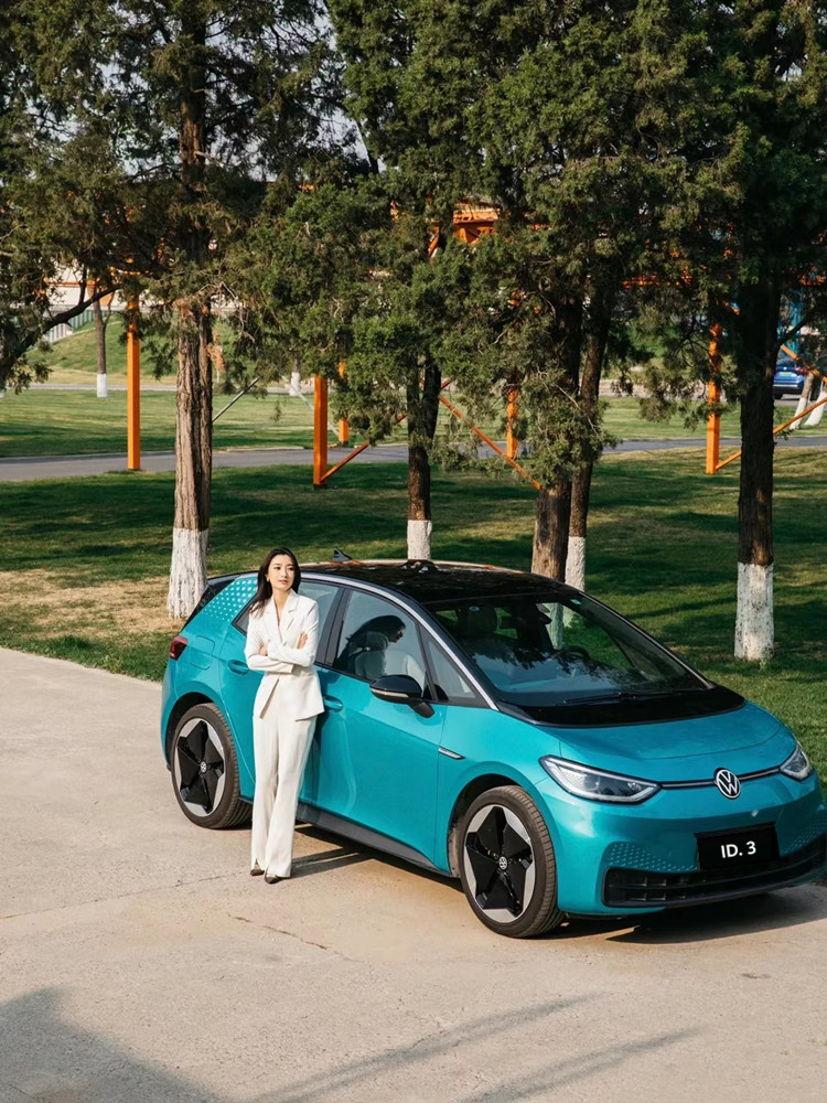 Volkswagen RWD Hatchback ID3 2024 Prime Electric Car 0km Used with 450km Pure Electric Range and 170 Horsepower Motor