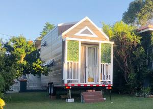 Wholesale Mobile Manufactured Tiny Homes Ready To Live In For Airbnb Cabin from china suppliers