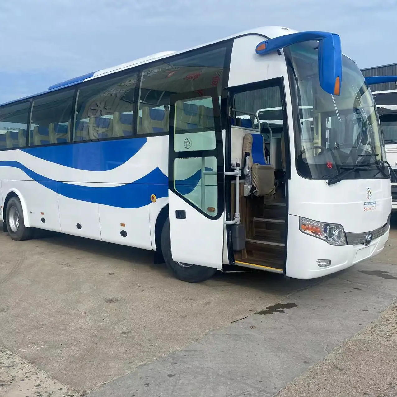 Customer's Requirement Met Well Conditioned Used Bus for Passenger Transport