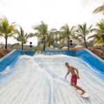 Family Entertainment Adventure World Lazy River Aqua Park Resort Hotel