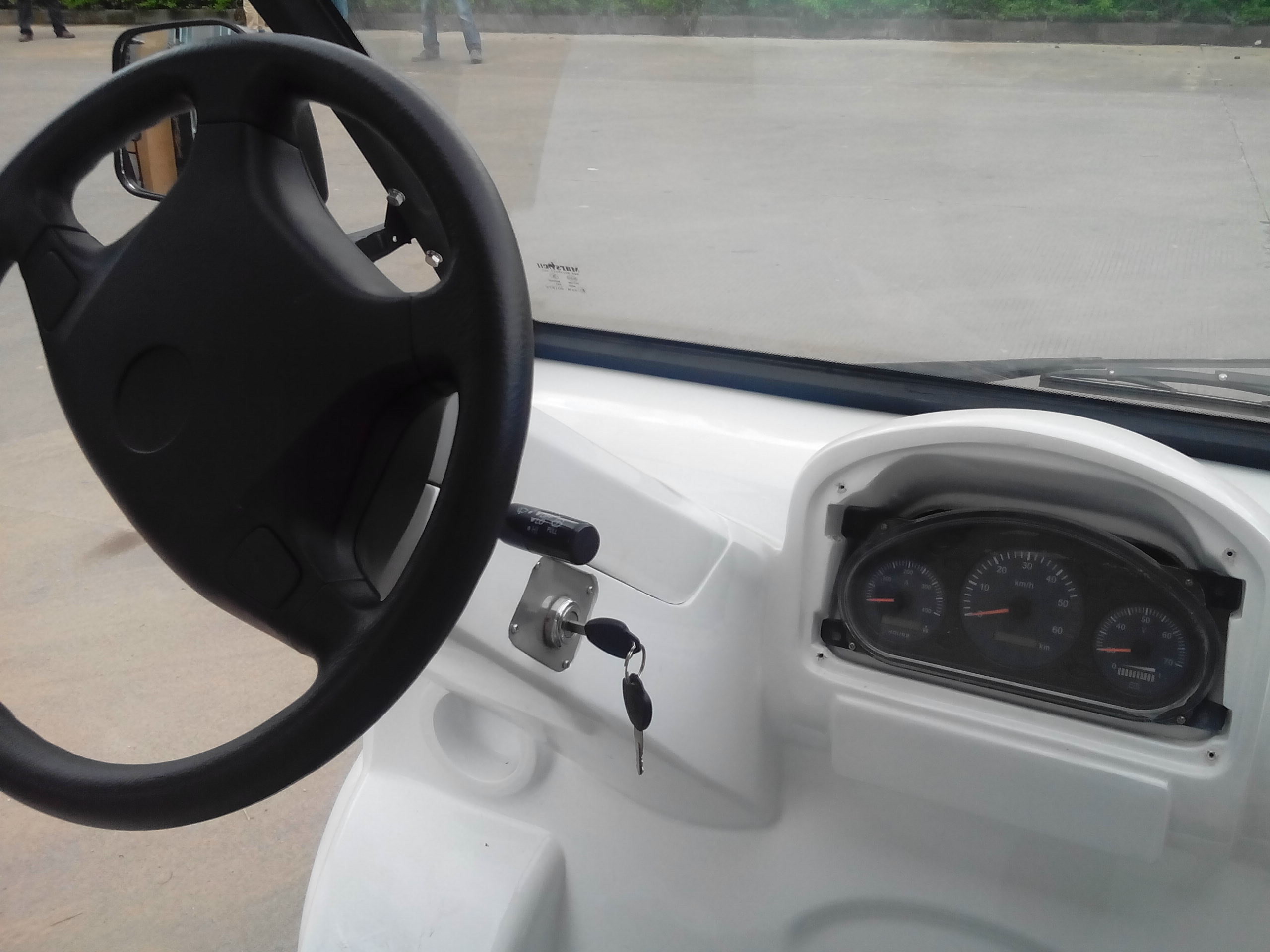 Mini 4 wheeler Electric Shuttle Bus Max Loading 8 Person Easy To Handle