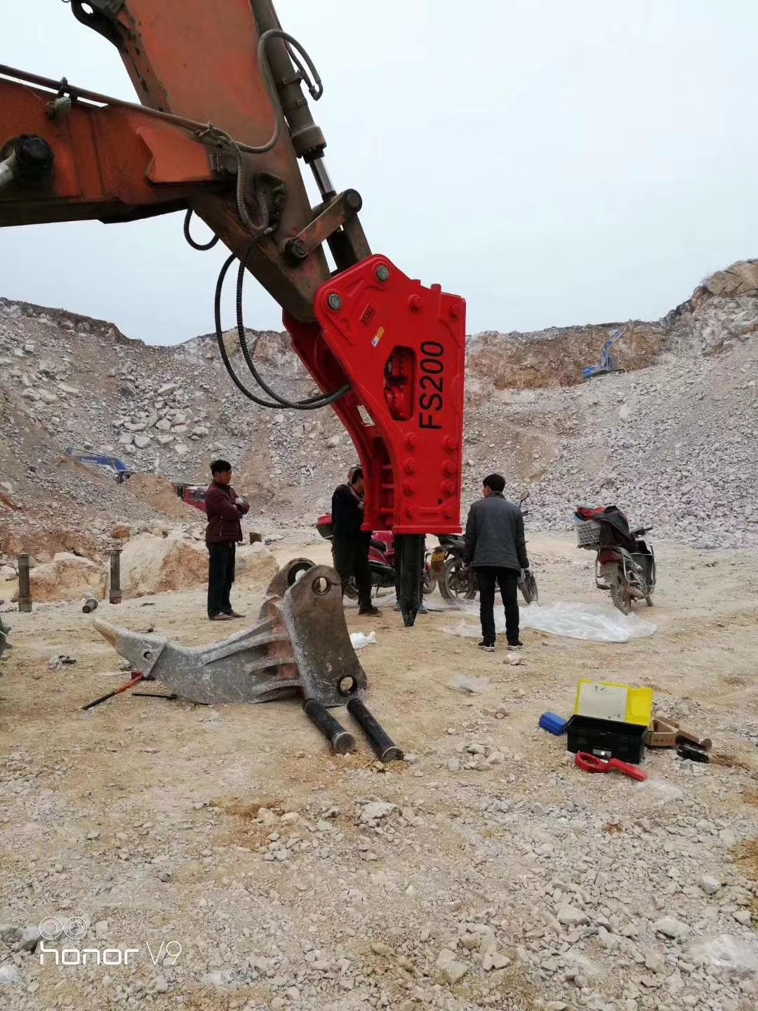 25-30t 155mm Hydraulic Excavator Hammers Jack Head Skid Steer Concrete Breaker