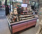 1650mm Pink Counter Cosmetic Display Shelves Mirror Middle Island Showcase