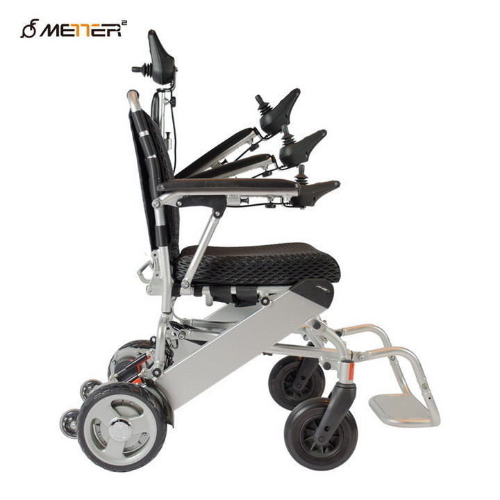 Lithium Ion Elderly 18 KG Lightweight Aluminium Wheelchairs