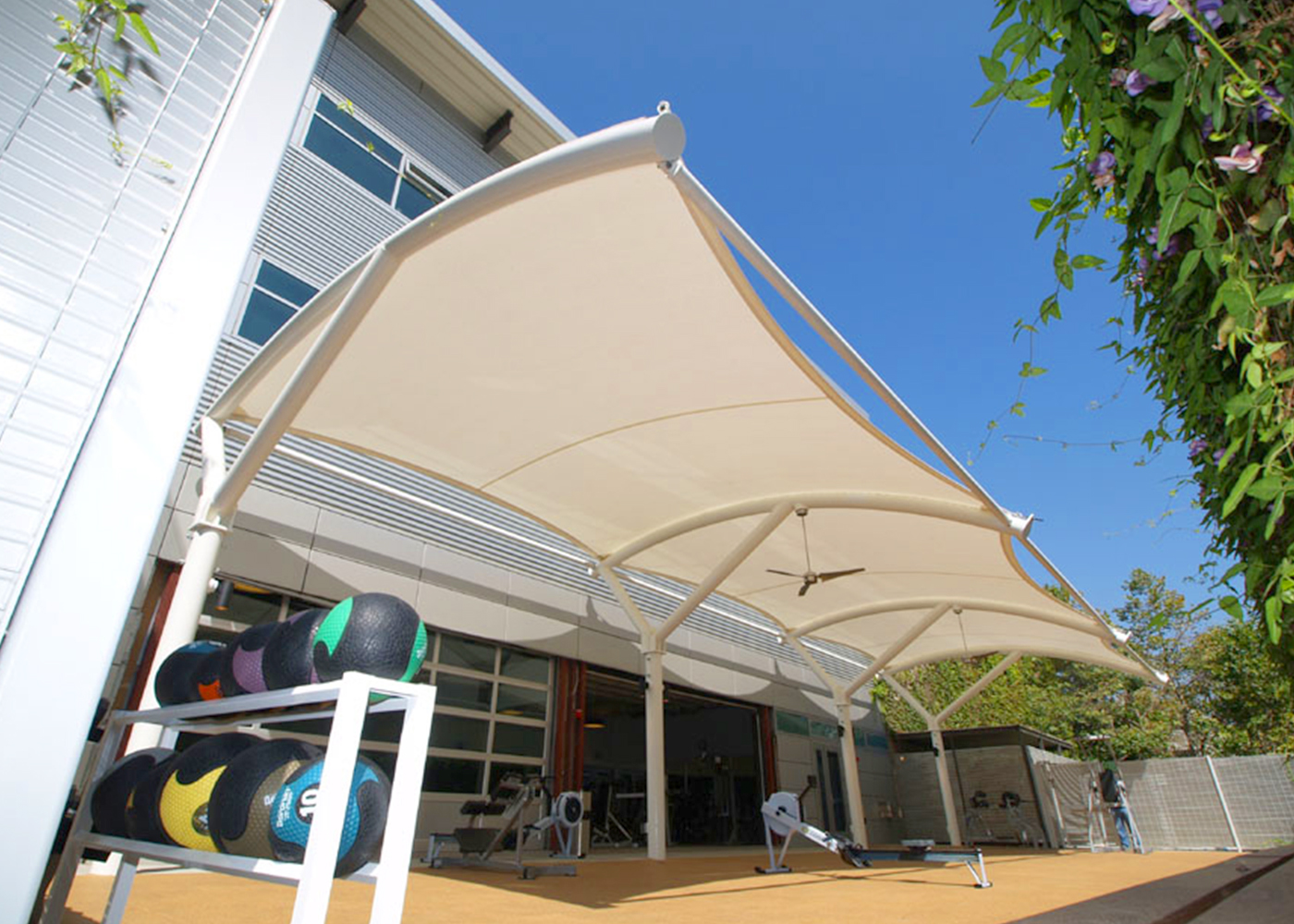 PTFE Architectural Fabric Tent Shade Shed Tensile Membrane Structure For Landscape