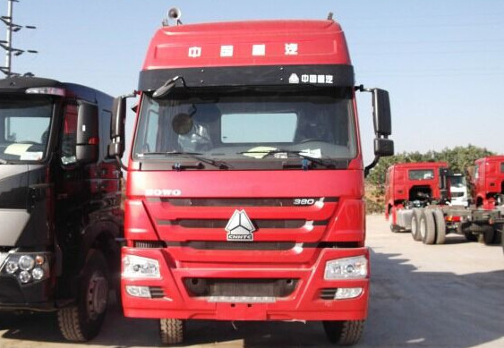 Sinotruk Howo 6x4 Euro 3 Prime mover truck with one Sleeper with Air Conditioner cabin