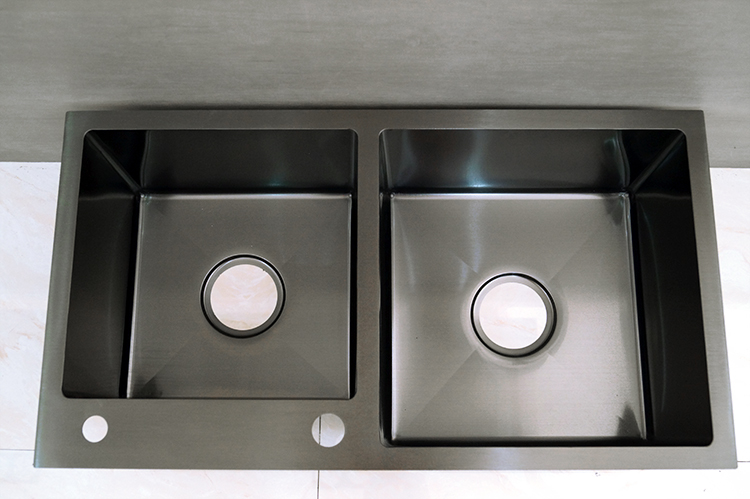 black kitchen sink