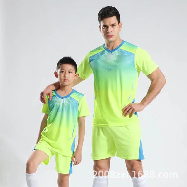 High quality Polyester Material soccer jersey shorts kits Uniforms outdoor indoor soccer uniforms set of men
