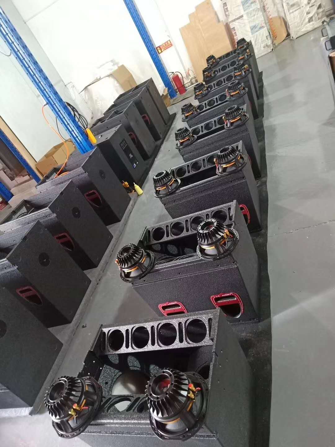 Bar 3.5KHZ 1500W 100 240 VAC Music Festival Speakers