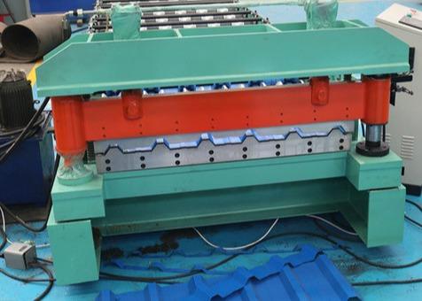 Trapezoidal Metal Roofing Sheet Roll Forming Machine For Zinc Color Steel Ibr