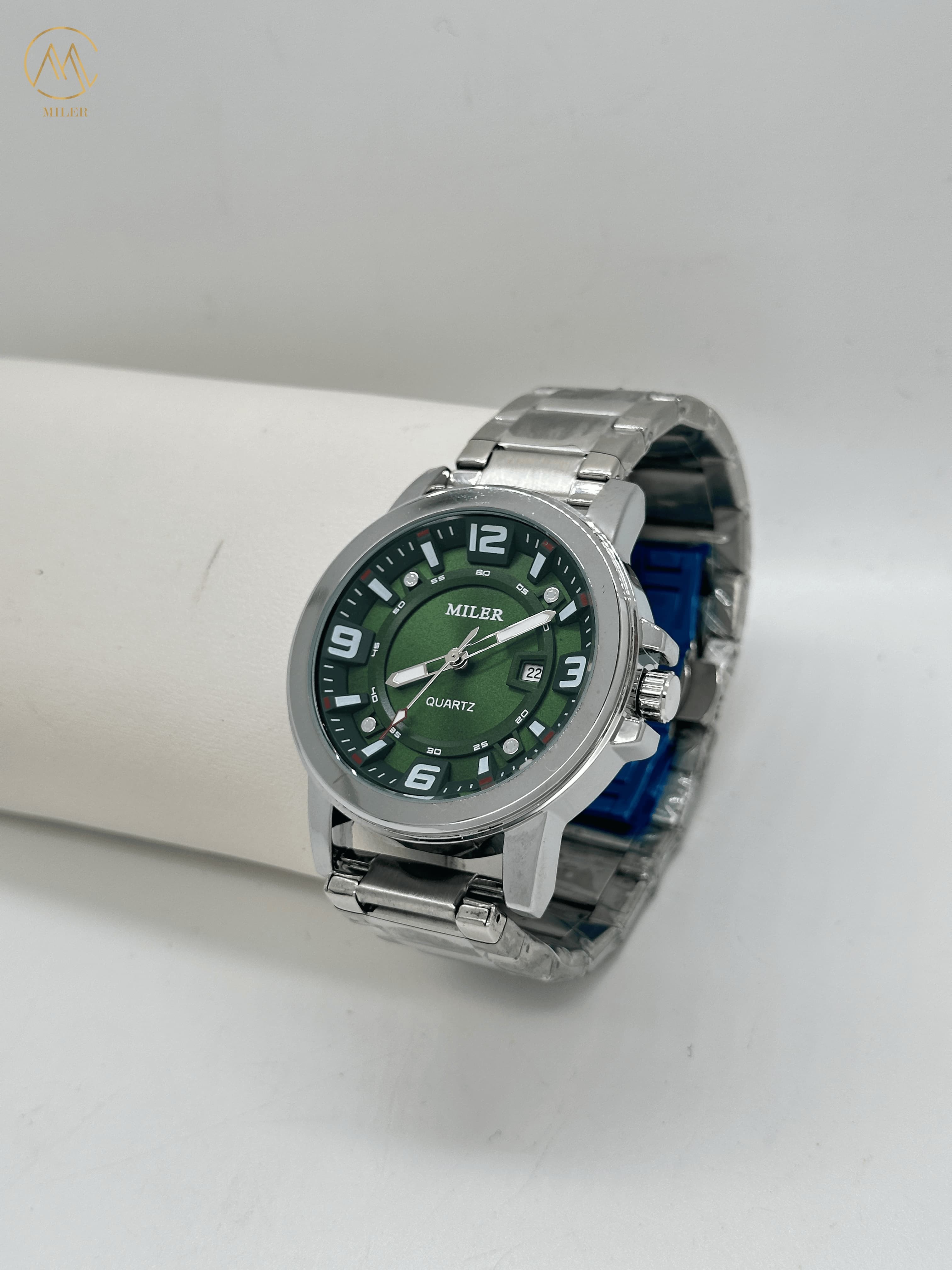 New Casual Sport Men Luxury Waterproof Quartz Watch with Stainless Steel Band