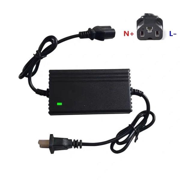 12V 1A 12v2a 12v3a 12v4a 12v5a Lead Acid Battery Charger for Electric Vehicle E