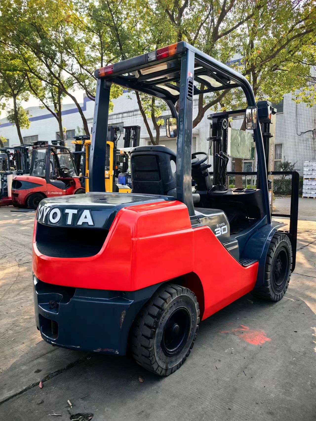 3 Ton Manual Diesel Toyota Forklifts with Original Color and 3m Min. Lifting Height