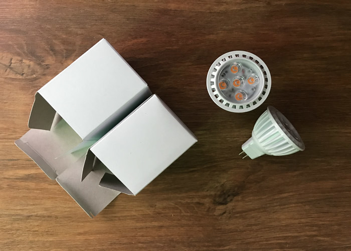MR16 E27 LED Spot Bulb 3W 5W 7W 220V 45 Degree Beam Angle 110LM / W