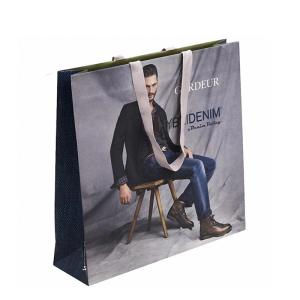 Wholesale Fashionable Paper Bags With Logo Printed Customized Size High Toughness from china suppliers