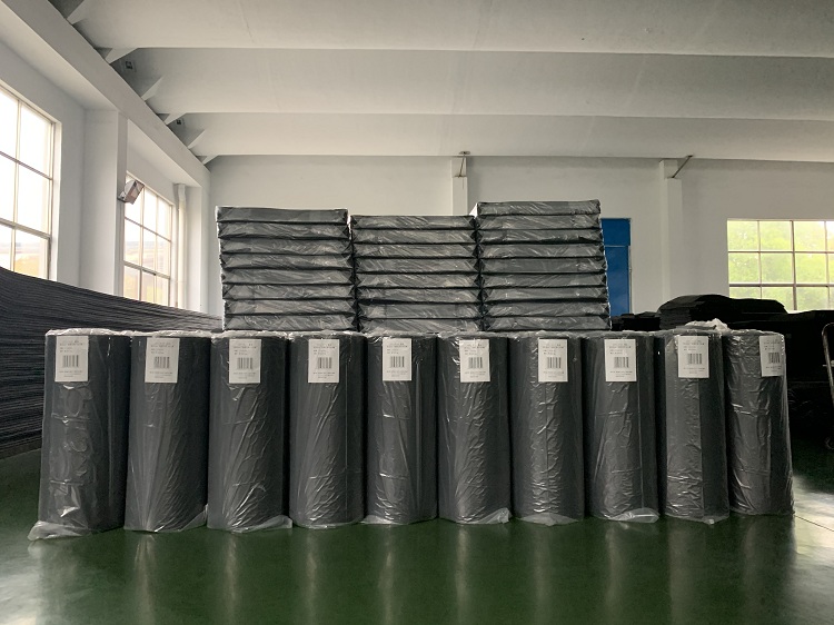 100kg/M3 NBR Rubber Foam Insulation Sheet 40mm Thickness