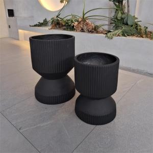 Wholesale Round Minimal Texture Fibre Clay Plant Pot Lightweight In Black from china suppliers