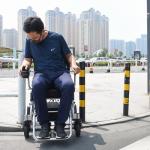 Outdoor Auto PU Tyre Folding Electric Wheelchair With Brushless Motor 180Wx2
