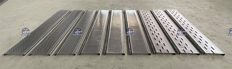 2 in 1 shutter door forming line for Ecuador Punching hole shutter door forming line | rolling shutter machine | shutter slat machine 2 in 1 rolling