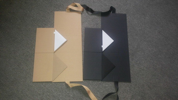 Special design customized Japanese style flat pack folding box with magnet closure