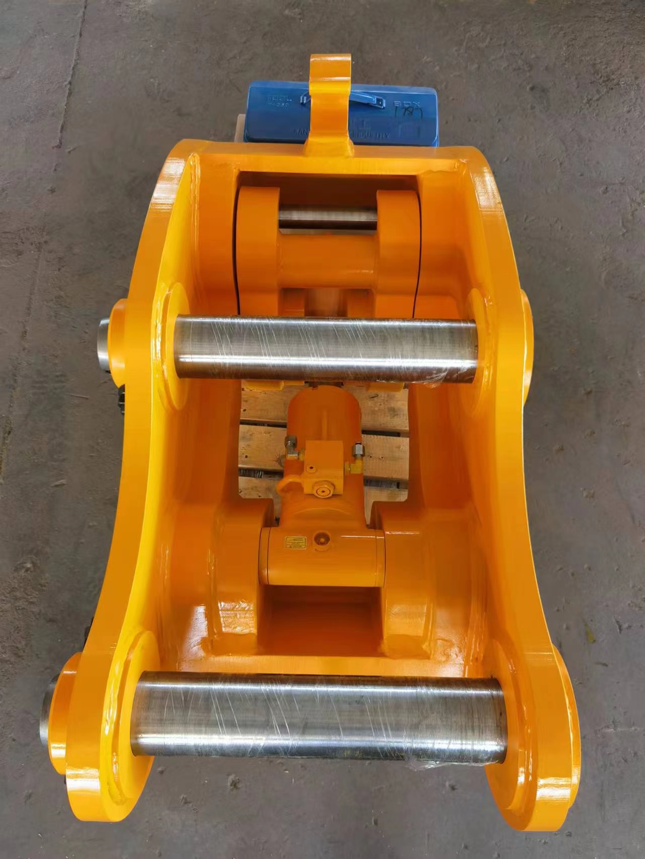 Hydraulic Mini Excavator Quick Coupler Hitch For Mining Construction 3