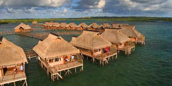 Modern Prefab Steel Yellow Overwater Bungalow laminated flooring prefabricated