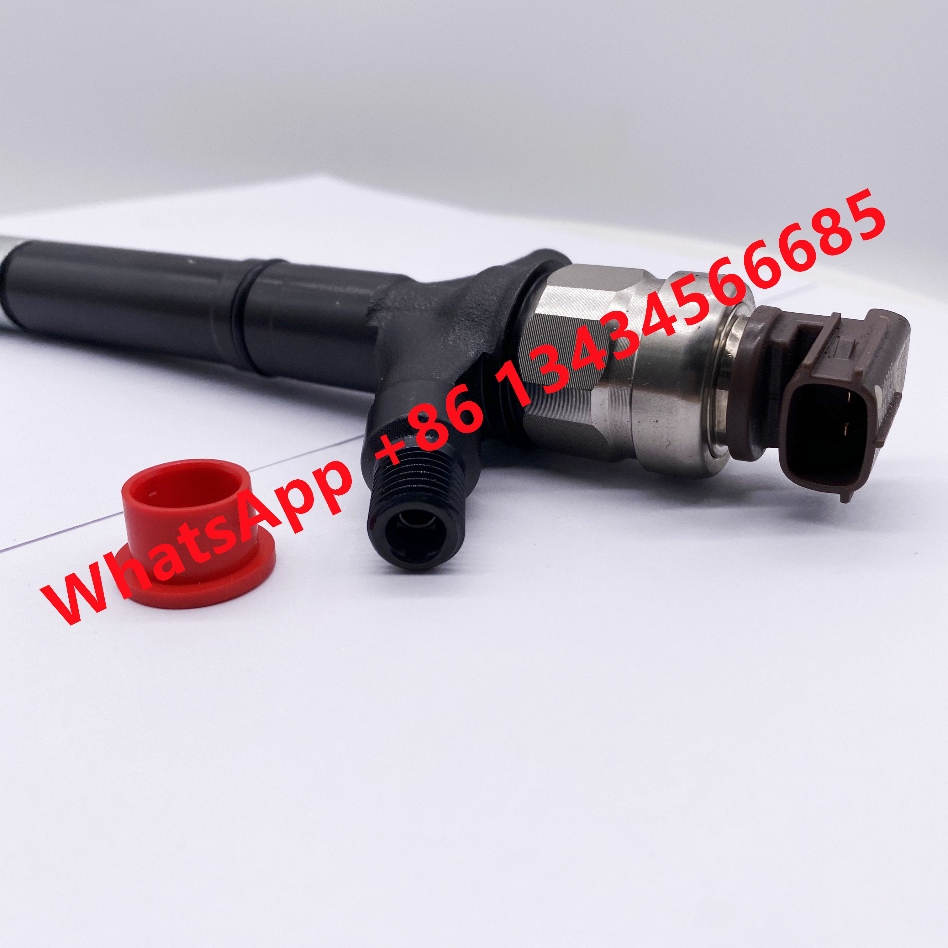 DENSO Common Rail Fuel Injector 095000-7250 for TOYOT 23670-09200