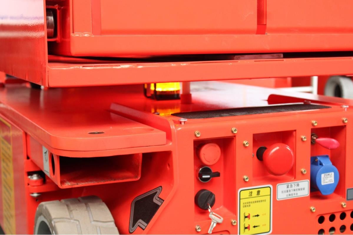 24VDC Aerial Work Platform 3.6m Height With Tilting Protection