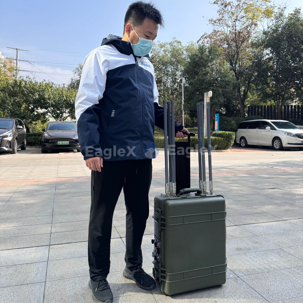 Suitcase Drone Detector Portable Drone 3km Detection And 2km Jamming System Anti Drone Technology