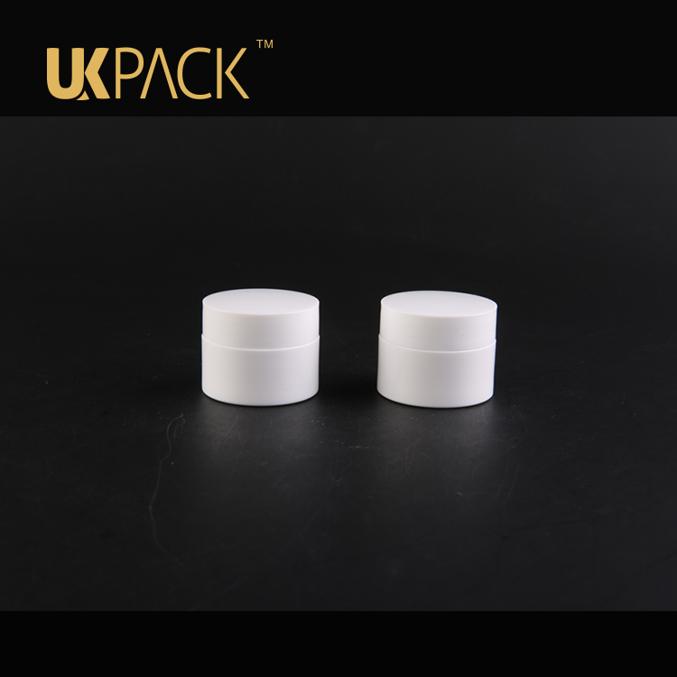 Fashionable 8ml PET Mini Cosmetic Containers For Gift , Clear Plastic Jars