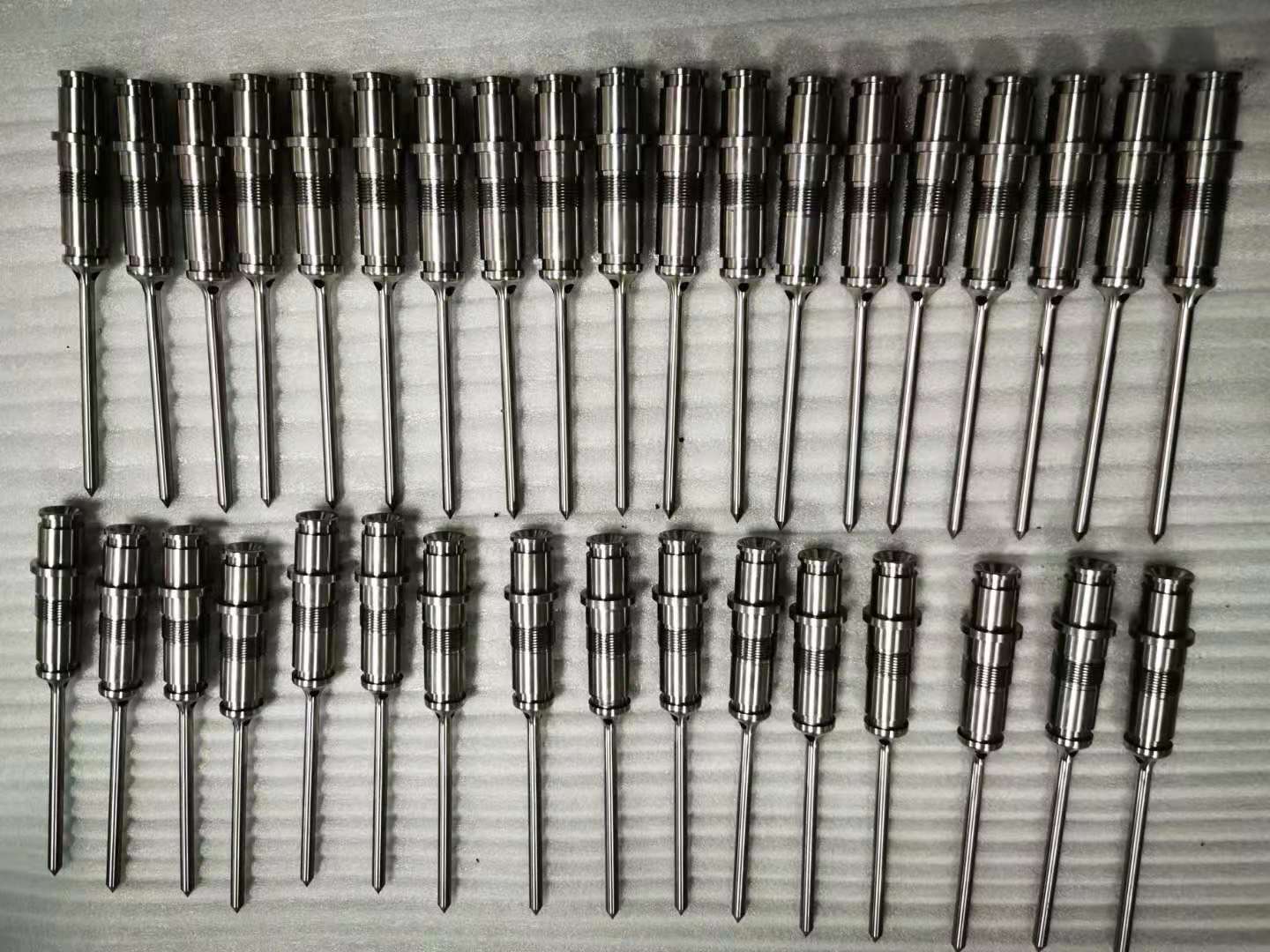 HSS Precision Mould Parts 0.05mm Ejector Pins Injection Molding