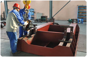 automated trackless electric flat transfer cart for industrial material handling equipment