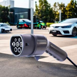 Wholesale E-MINGZE 7kw AC Electric Car Charging Mobile Charger for Electric Vehicles Leakage Protection from china suppliers