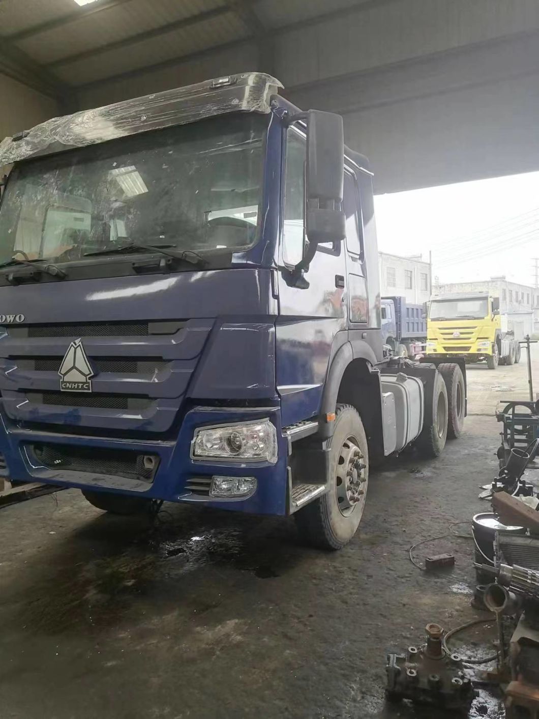 Sinotruck HOWO 7 6X4 Tractor Truck 371-430HP