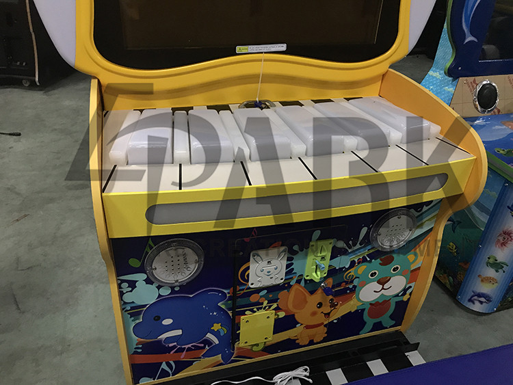 Keyboard Music Little Pianist Amusement Game Machines With HD LCD Display