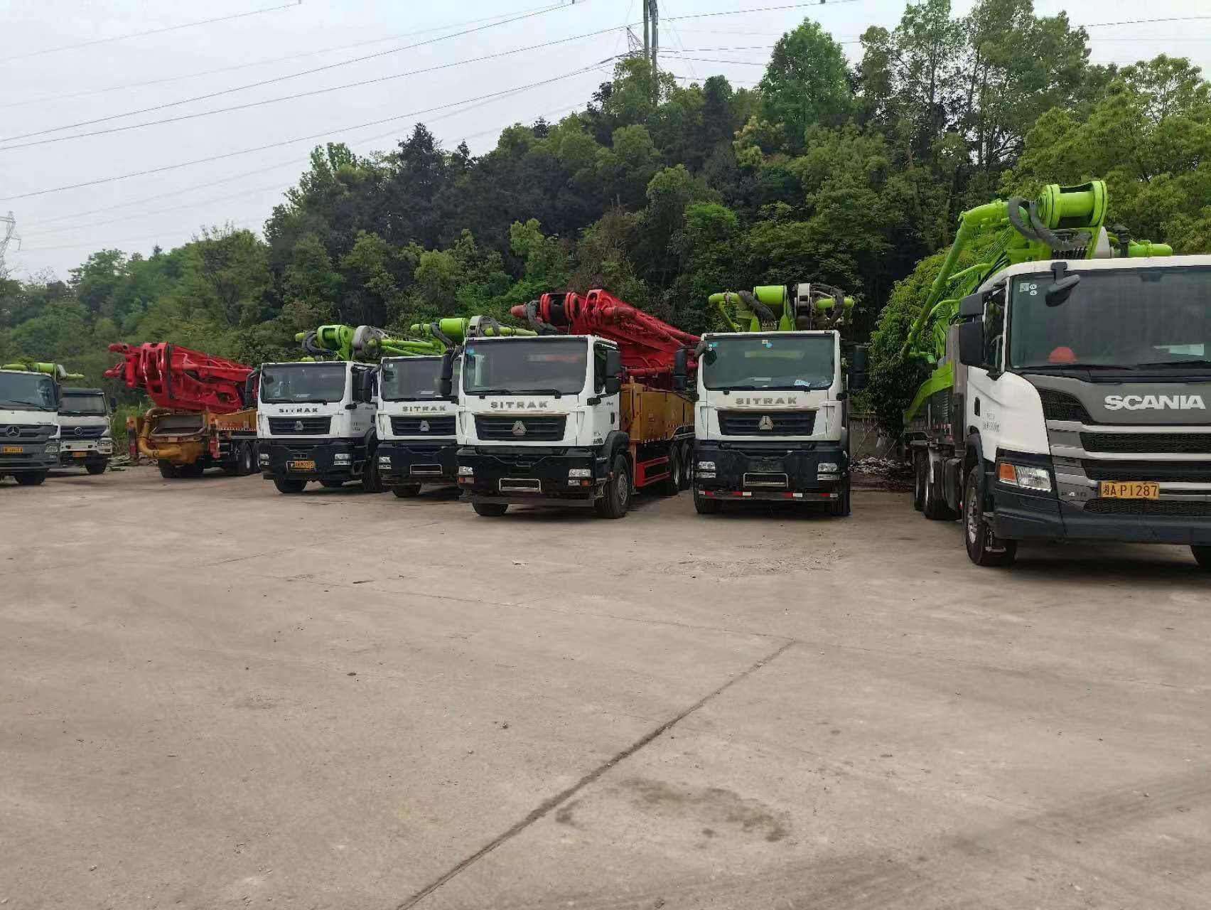 Diesel Zoomlion Second Hand Concrete Pump 47 Meters Horizontal Used Boom Pumps 11 Years