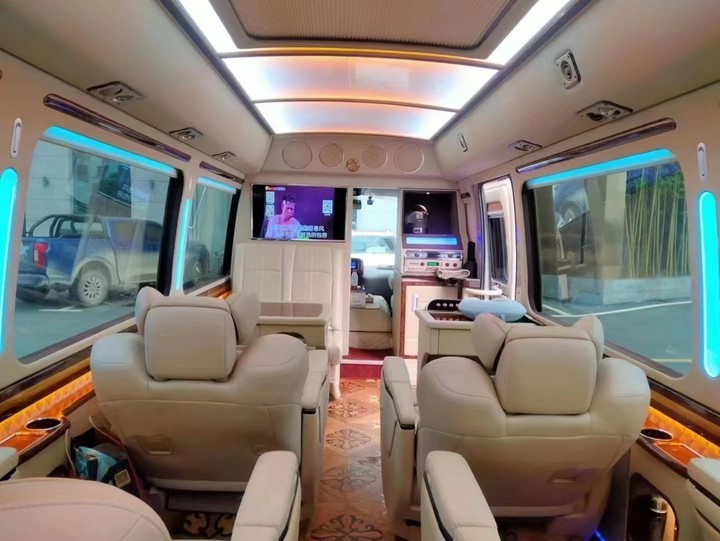 30 Seats Diesel Toyota Coaster Bus for Tourist Luxury Bus Emission Standard Euro 3