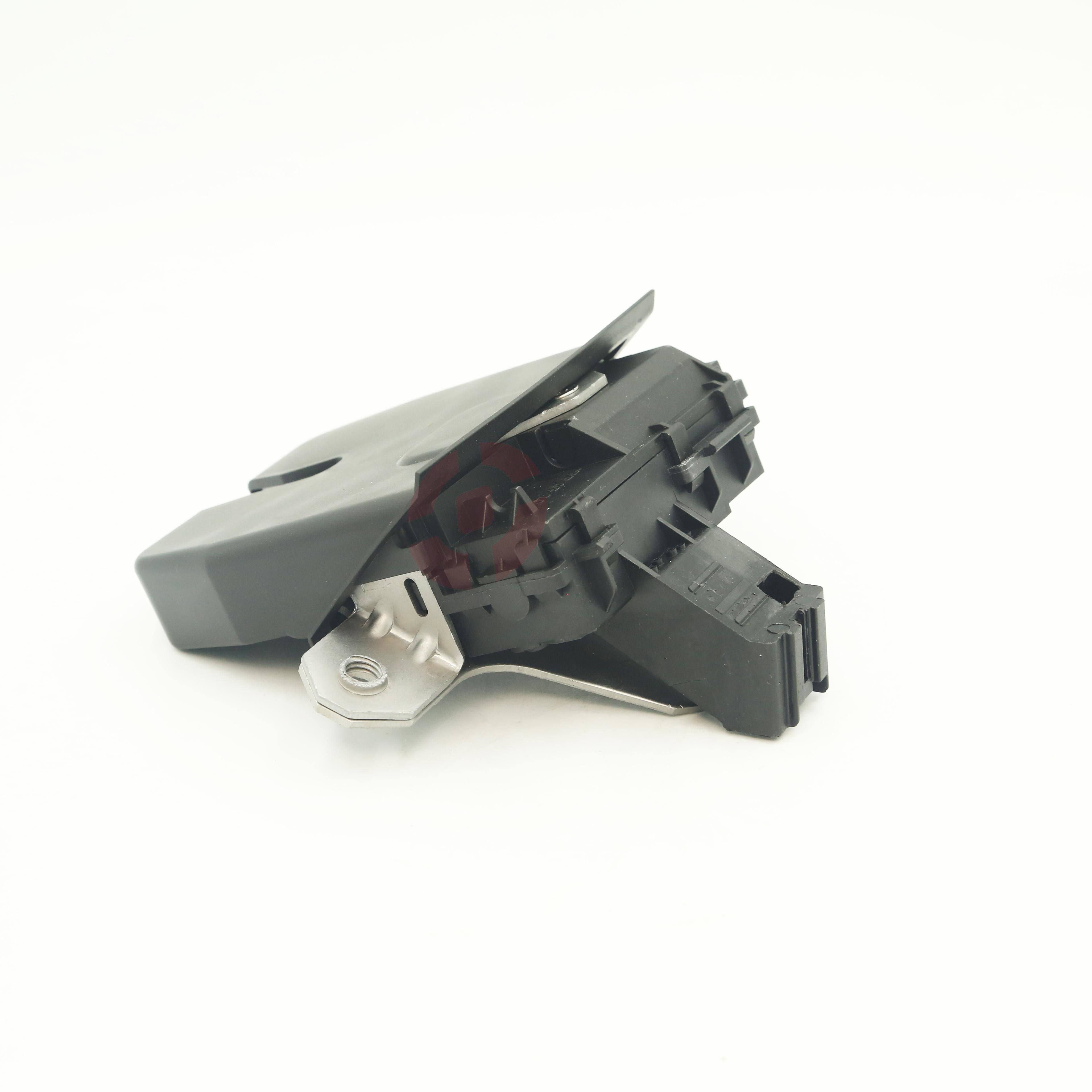 LR014184 Rear door lock and handle Replacement parts Car Lock actuator LR072417 Rear door lock lock latch for FreeLander