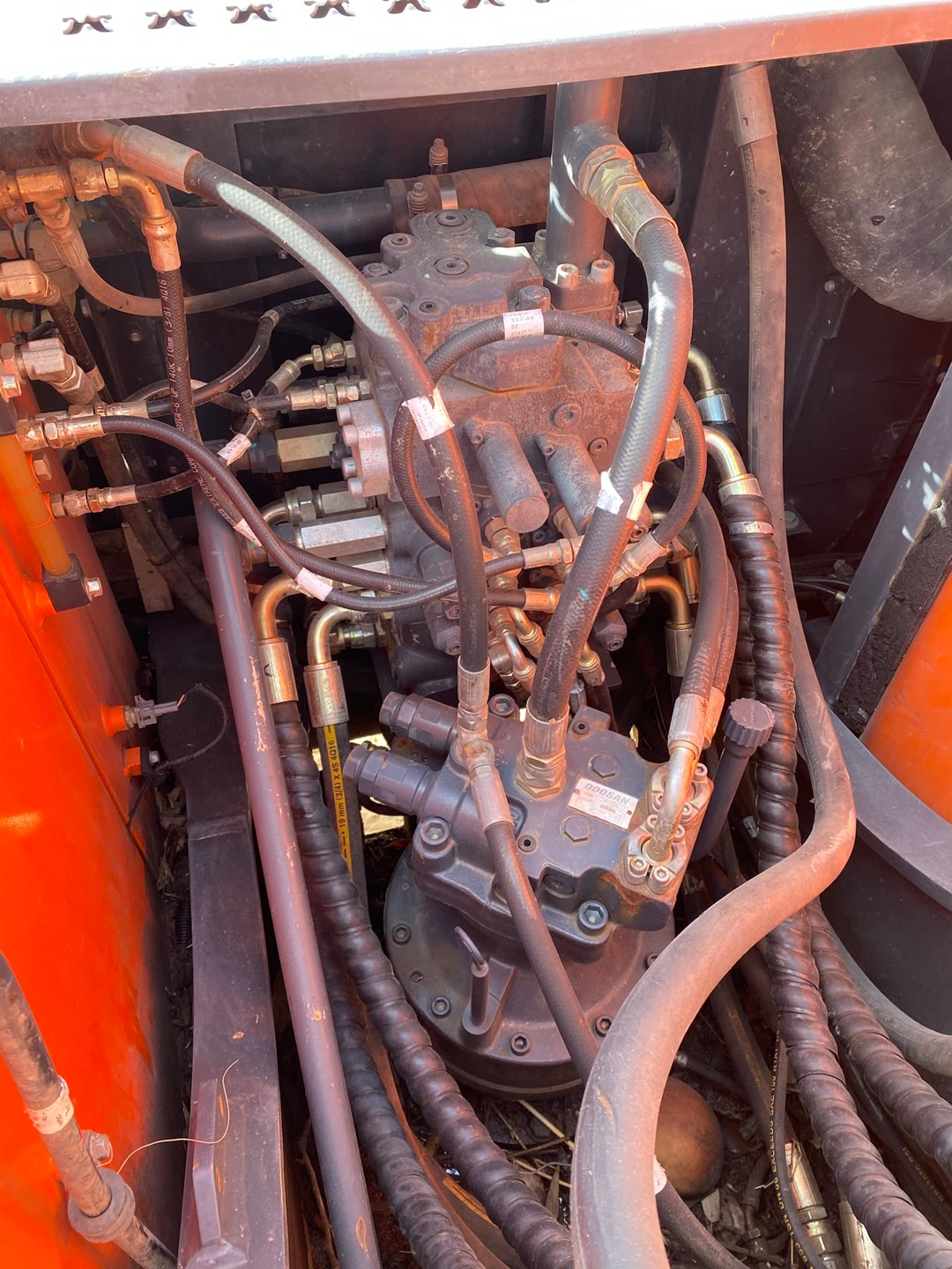 15T Second Hand Doosan DX150 with Original Hydraulic Pump from Top of Korea