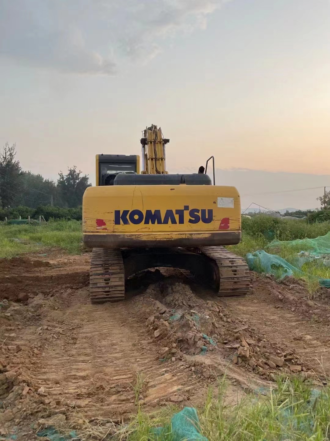 110KW Power Used Komatsu PC220 Excavator From Japan With 23100kg Operating Weight