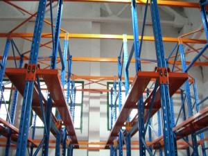 Wholesale Corrosion Protection 3000kg/Layer FILO Drive In Racks from china suppliers