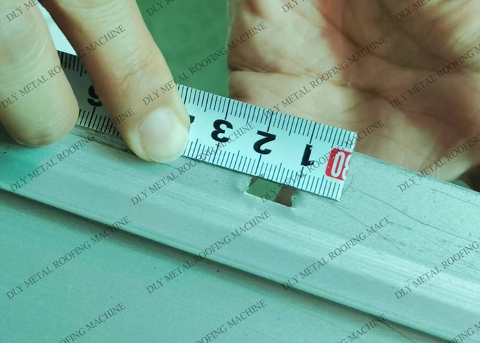 Cr12 Trapezoidal Standing Seam Roll Former Roof Panel Metal Forming Equipment 1250mm