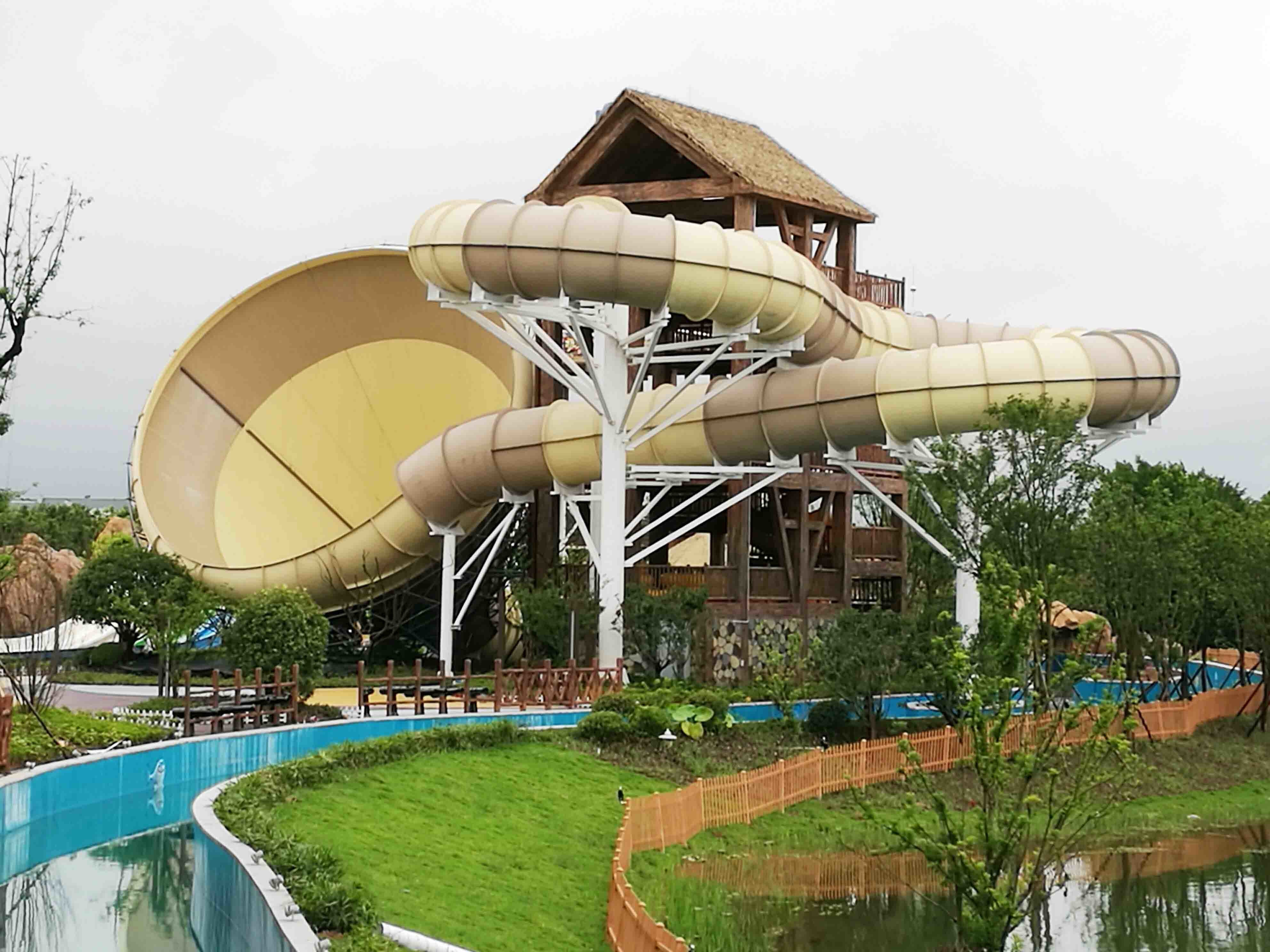 Water Playground Equipment / Fiberglass Water Slides in Themed Water Park