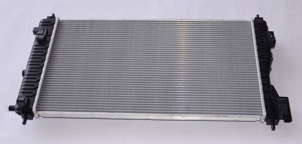 CADILLAC XTS 2.0 3.6 Auto Parts Cooling System Aluminum Radiator Water Tank 23104892