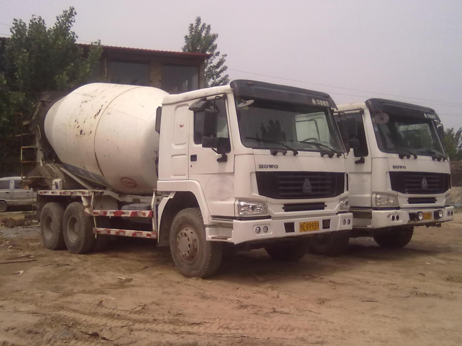 Water Cooling 6x4 Mixer Cement Truck 9 Cbm Tank Body 336 Horse Power